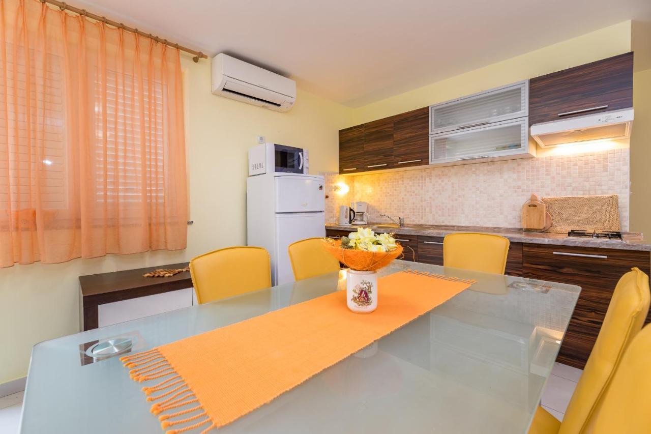 Apartments Ljubica Garden Baška Exteriér fotografie