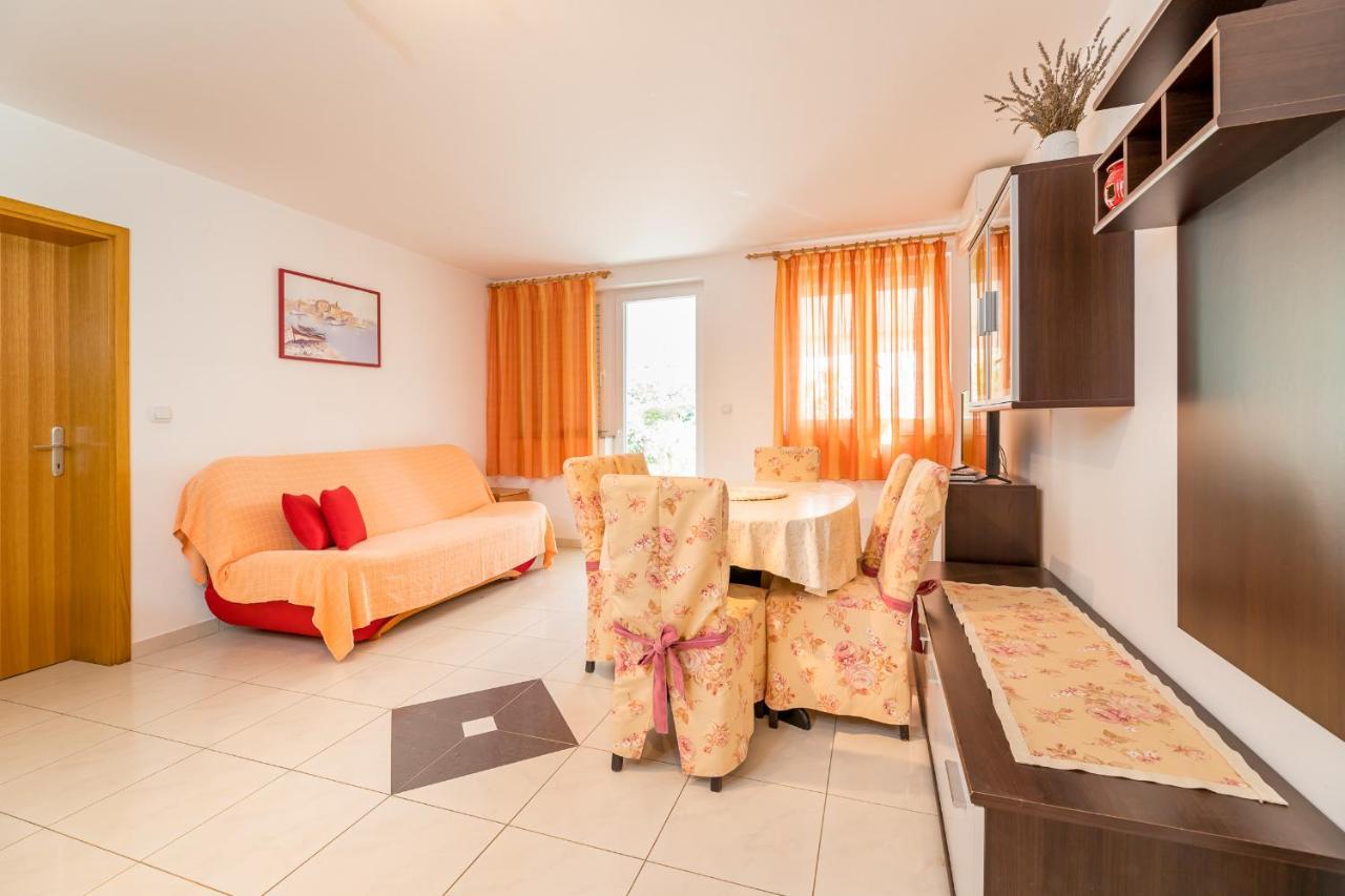 Apartments Ljubica Garden Baška Exteriér fotografie