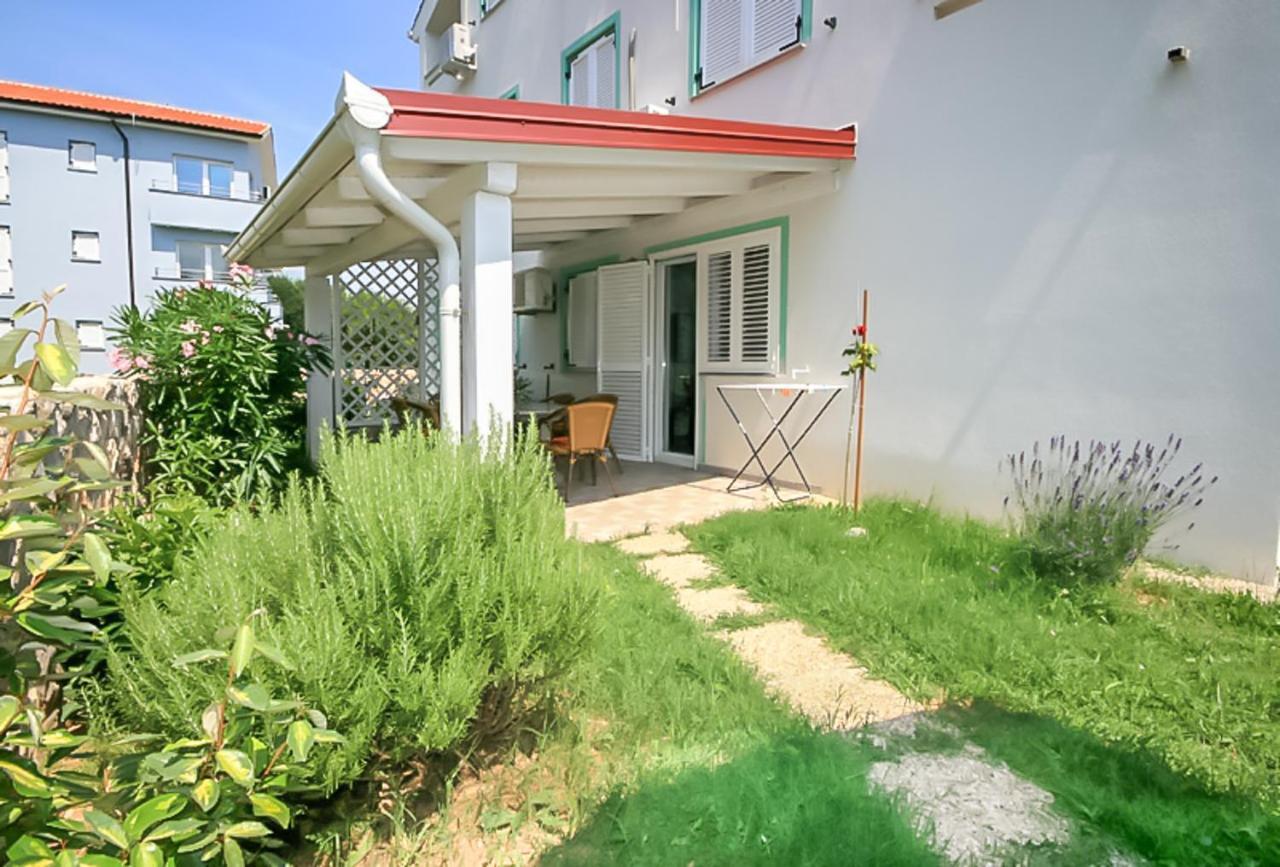 Apartments Ljubica Garden Baška Exteriér fotografie